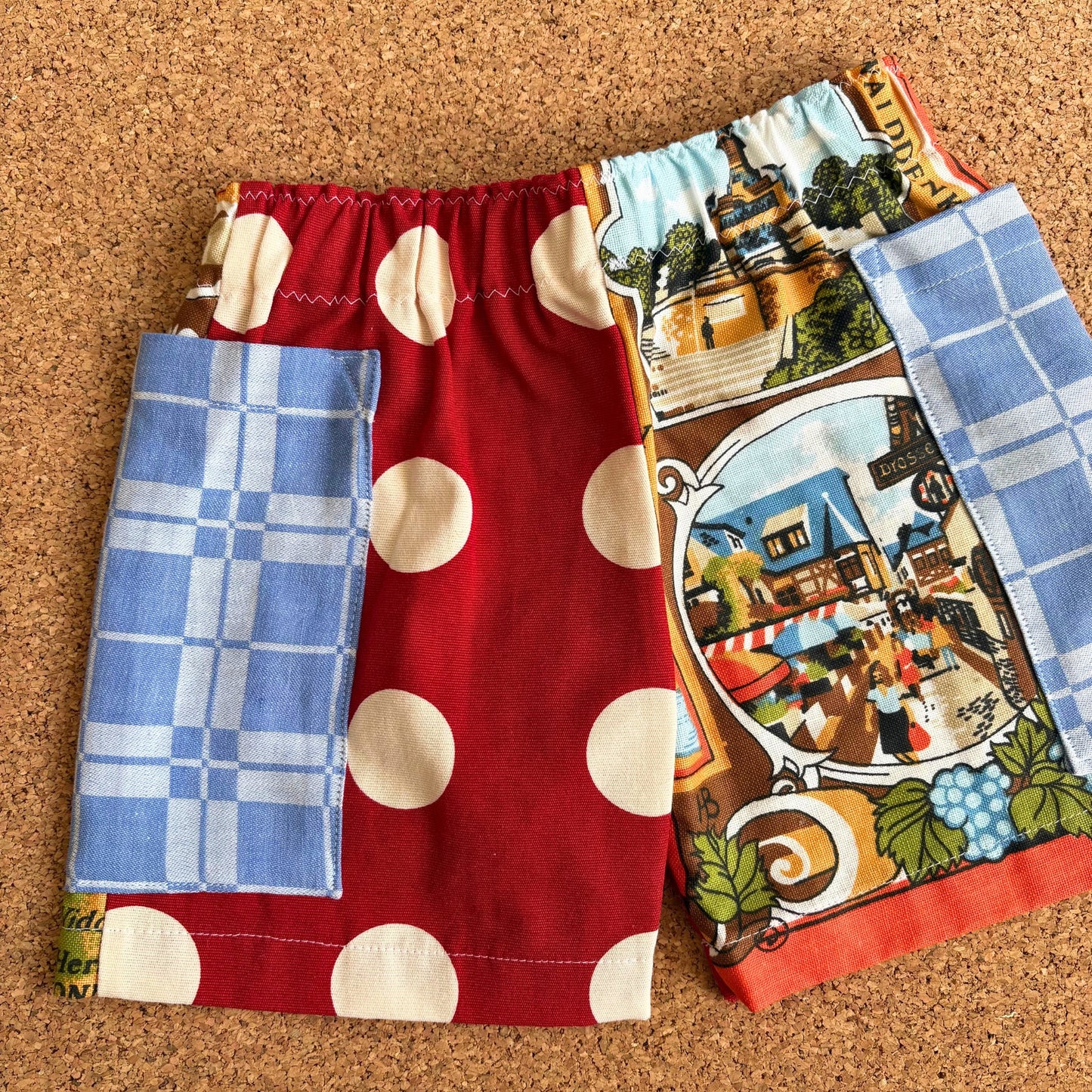Spot Print Patch Pocket Shorts