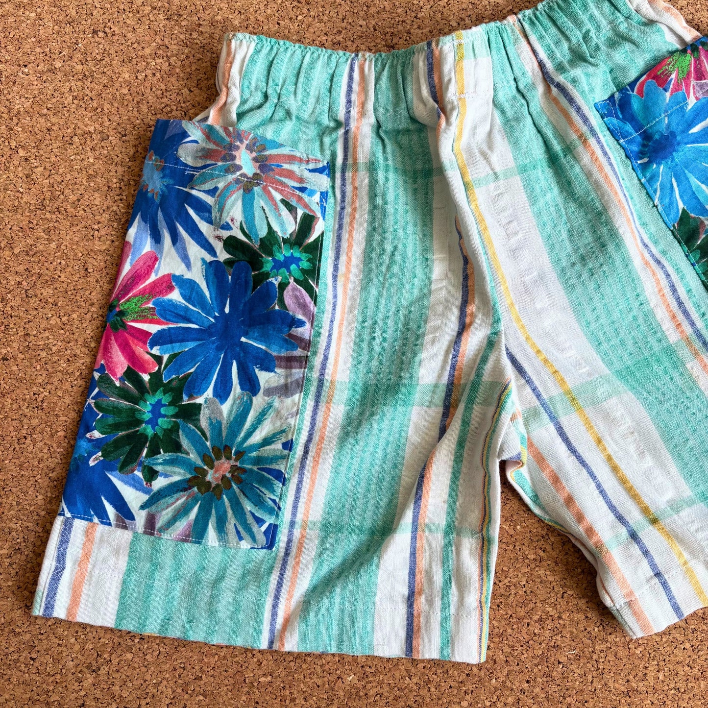 Tablecloth Check Patch Pocket Shorts